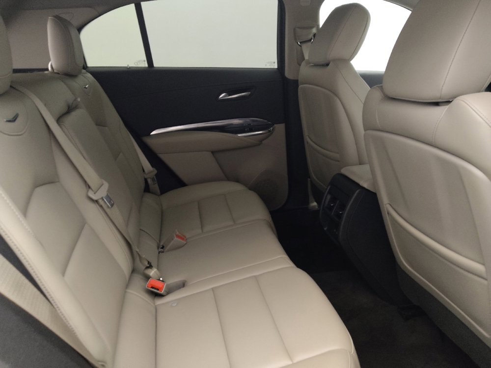 Used 2019 Cadillac XT4 Luxury FWD image 19