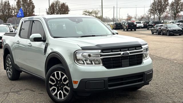 Certified 2022 Ford Maverick Lariat w/ Lariat Luxury Package image 2