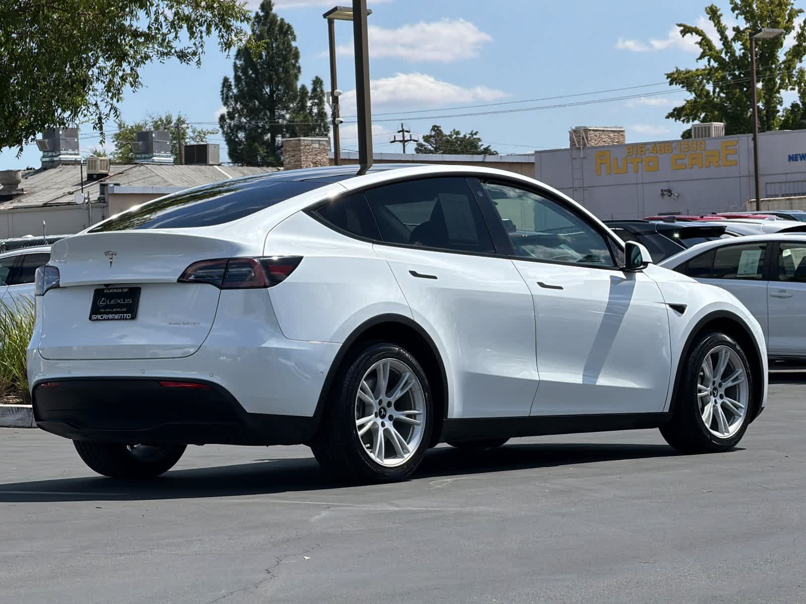 Used 2022 Tesla Model Y Long Range AWD/4WD video 2