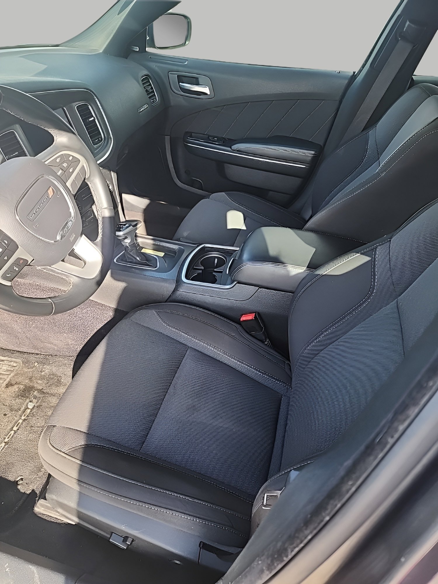 Used 2017 Dodge Charger SXT image 11