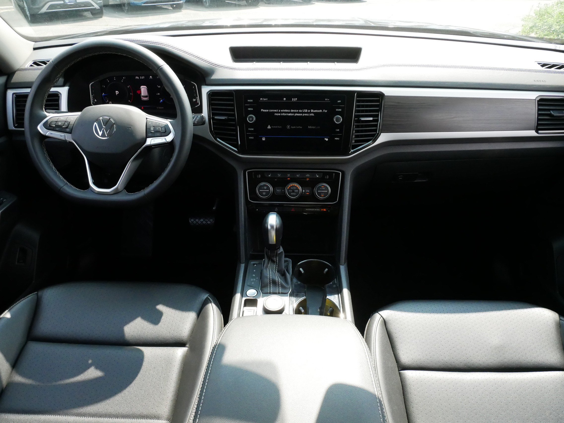 Certified 2023 Volkswagen Atlas SE AWD/4WD image 10
