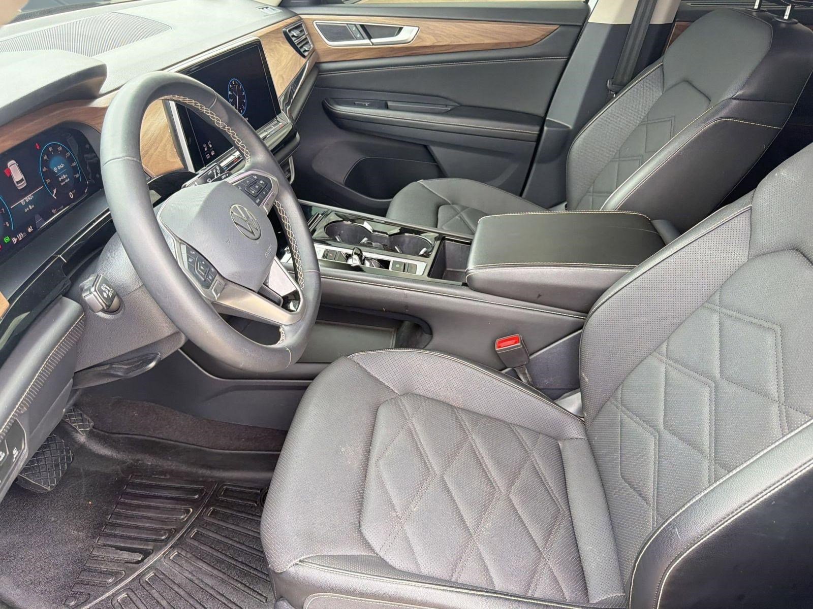 Used 2024 Volkswagen Atlas SE AWD/4WD image 5