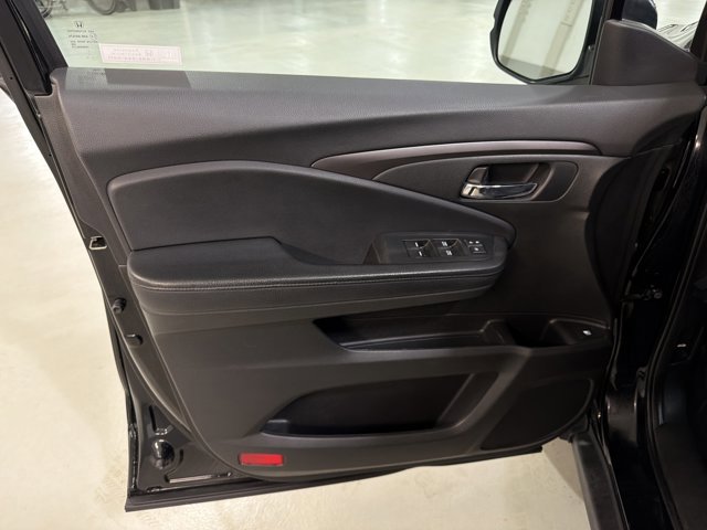 Used 2021 Honda Passport Sport image 17