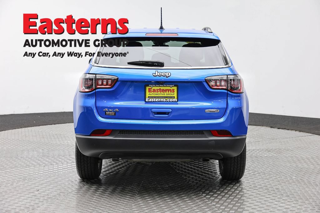 Used 2024 Jeep Compass Latitude AWD/4WD image 6