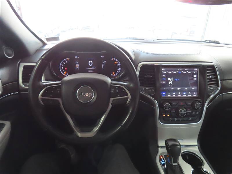 Used 2018 Jeep Grand Cherokee Limited AWD/4WD image 23
