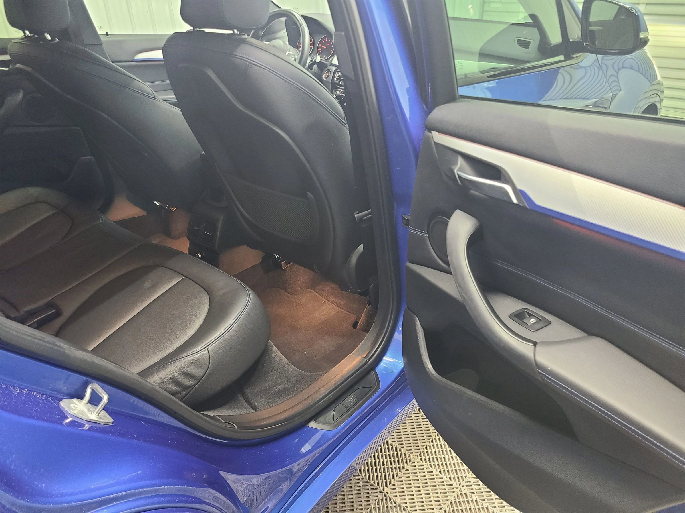 Used 2018 BMW X1 xDrive28i image 39