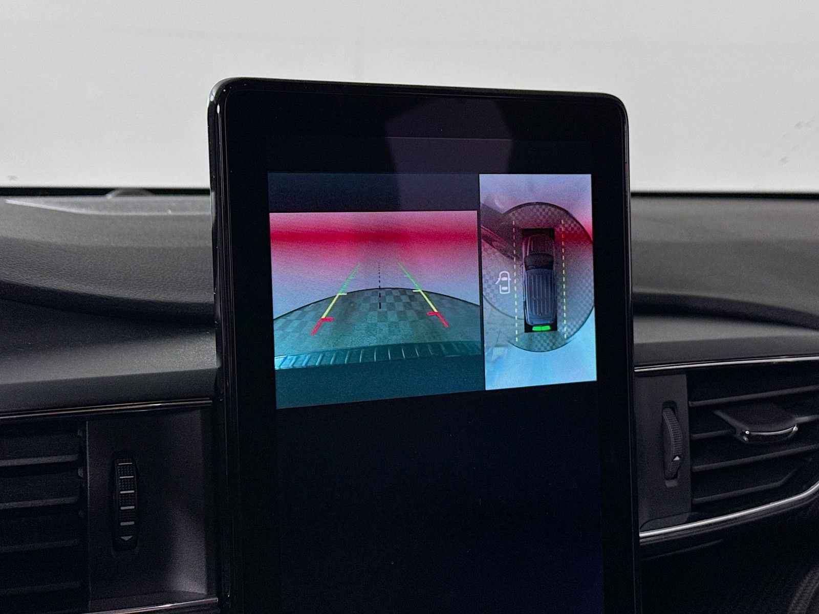 Used 2022 Ford Explorer ST w/ Equipment Group 401A image 17