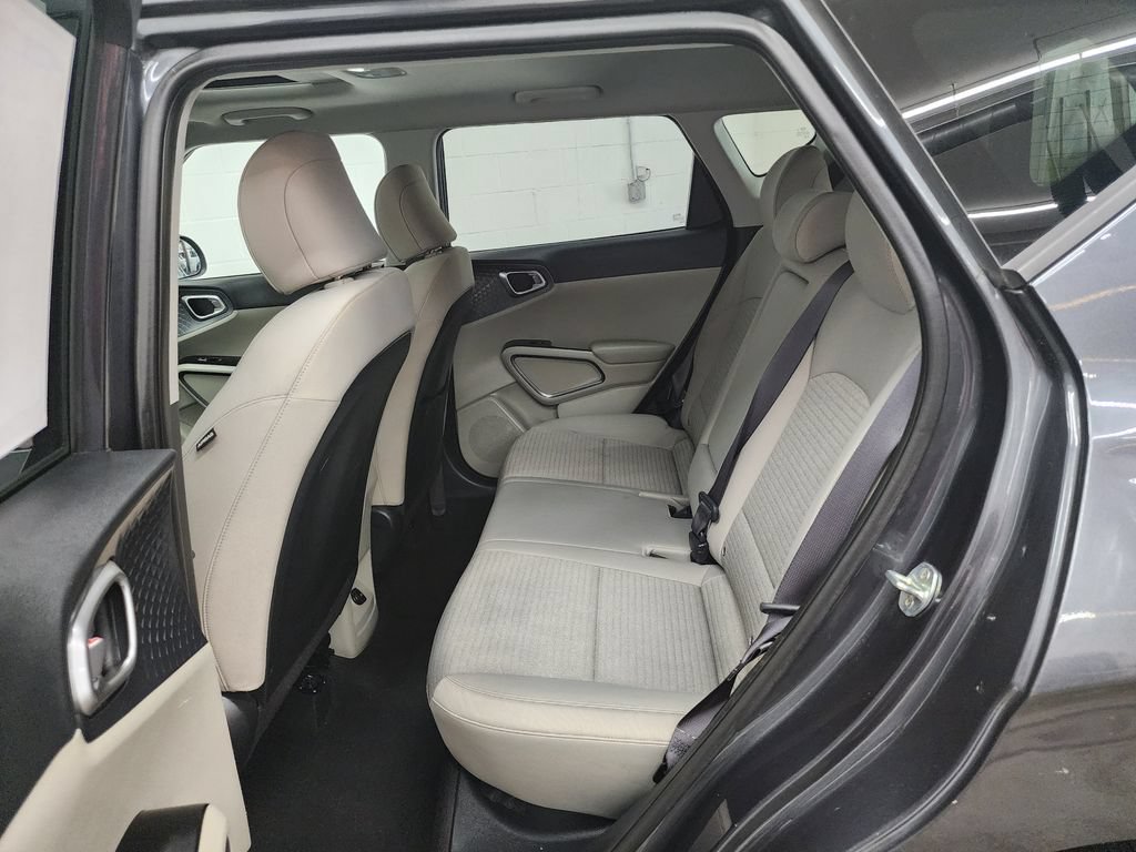 Used 2021 Kia Soul EX FWD image 26