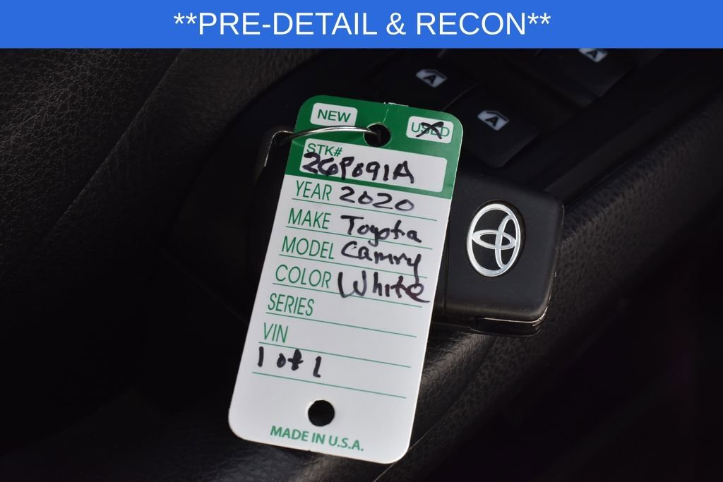 Used 2020 Toyota Camry SE FWD image 19