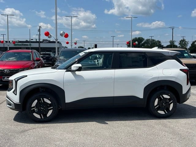 New 2027 Kia Seltos LX FWD image 7