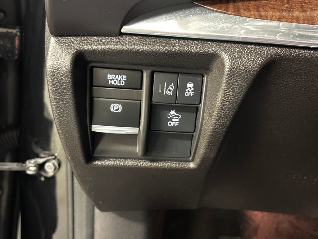 Used 2018 Acura MDX SH-AWD w/ Technology Package image 18