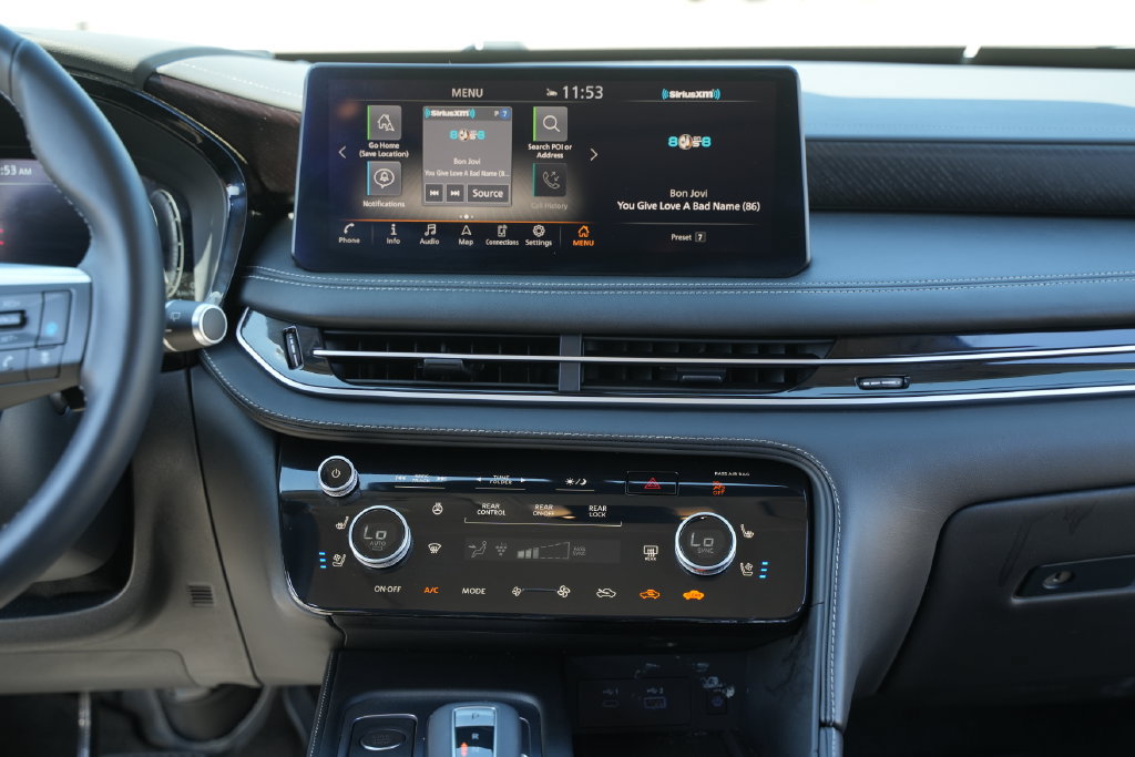 Used 2025 INFINITI QX60 Sensory AWD/4WD image 30