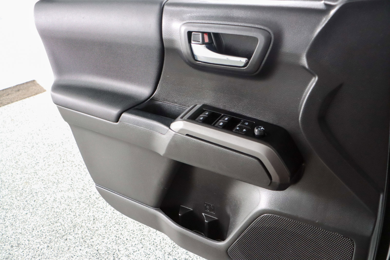 Used 2023 Toyota Tacoma TRD Sport image 23