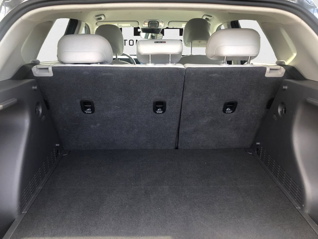 Used 2024 Hyundai Kona SEL FWD image 25