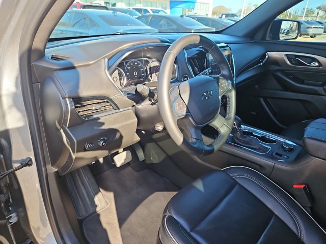 Used 2023 Chevrolet Traverse Premier w/ Redline Edition image 10