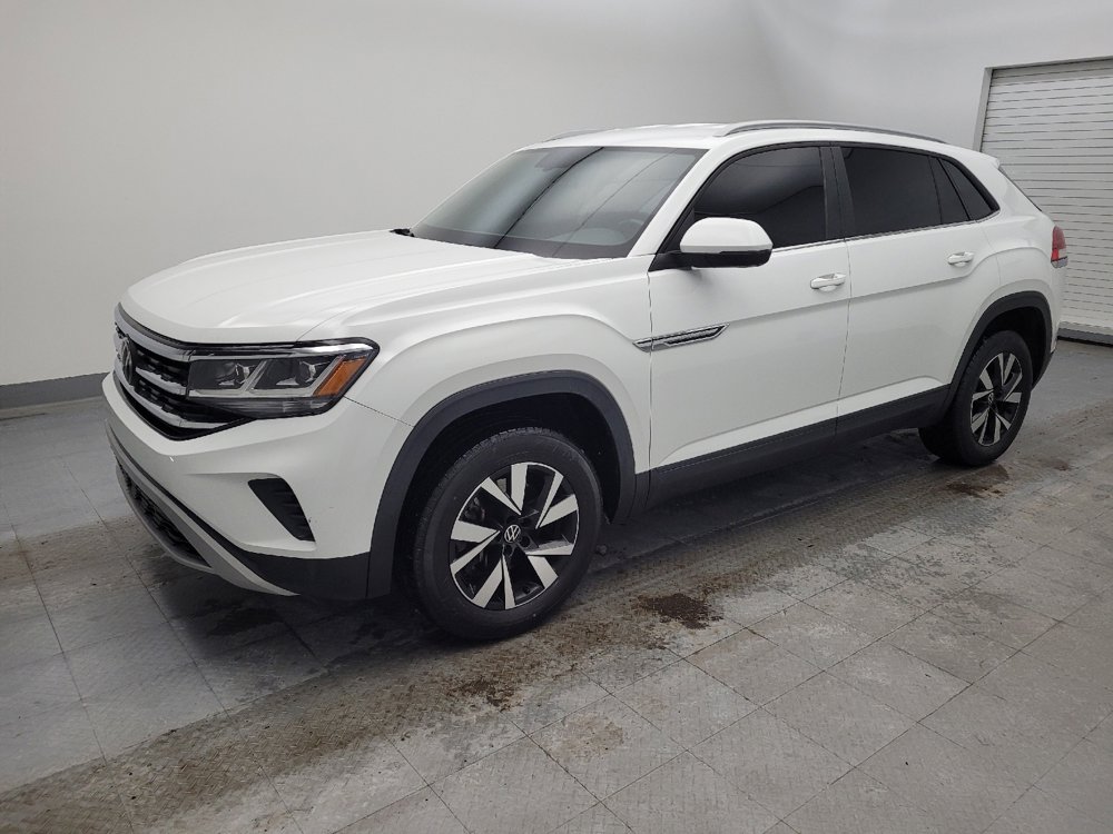 Used 2020 Volkswagen Atlas Cross Sport SE image 2