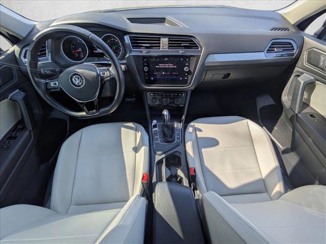 Used 2019 Volkswagen Tiguan SE w/ Panoramic Sunroof Package image 10