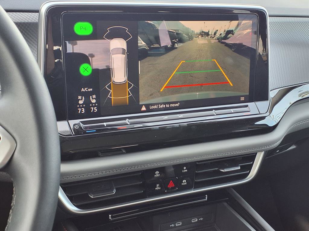 Certified 2025 Volkswagen Atlas Peak Edition SE image 28