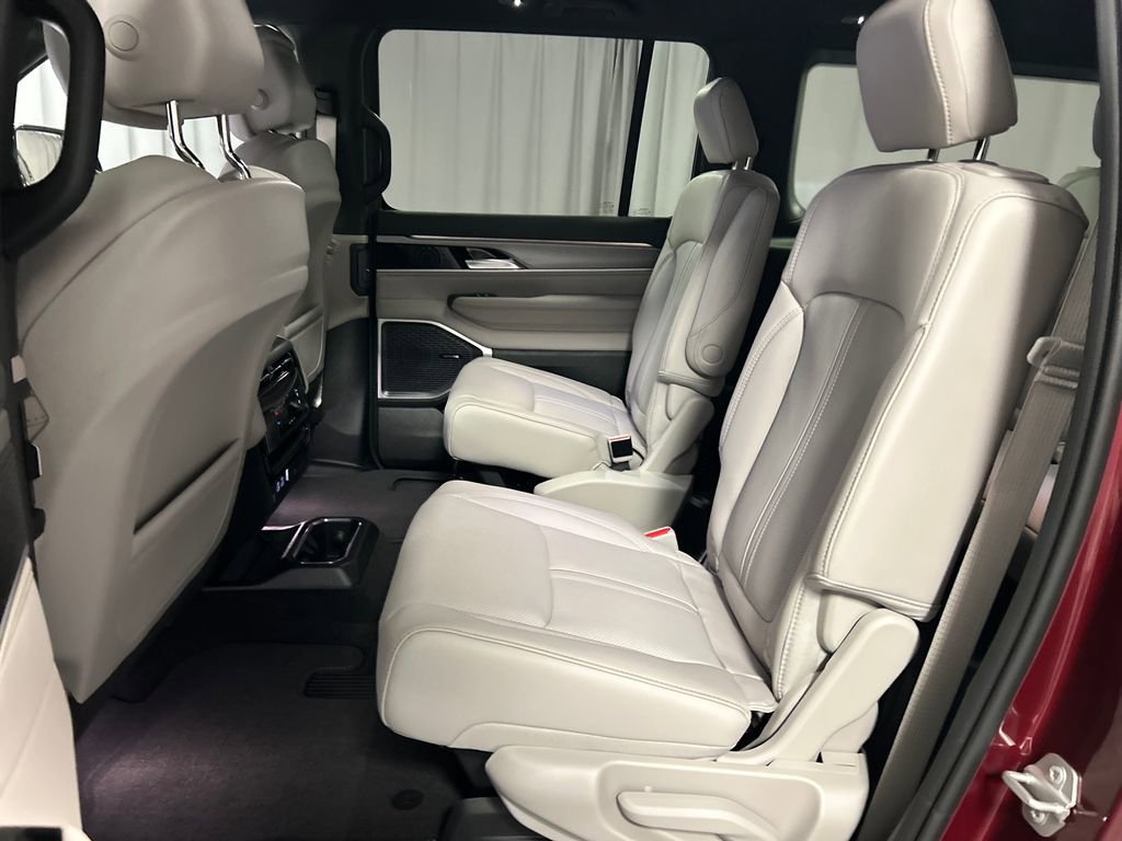 New 2026 Jeep Grand Wagoneer 4WD image 20