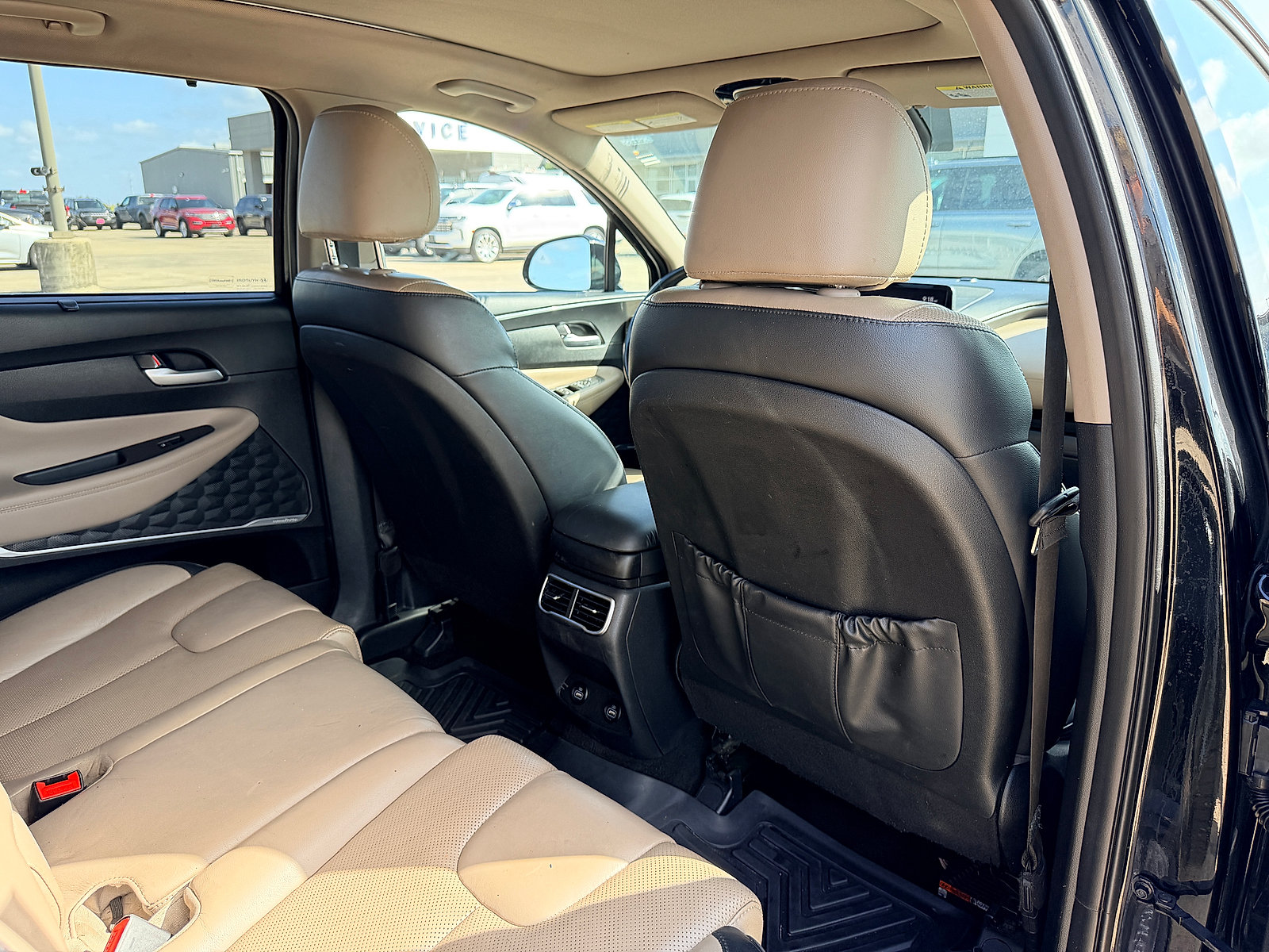 Used 2021 Hyundai Santa Fe SEL w/ Convenience + Premium Package FWD image 15