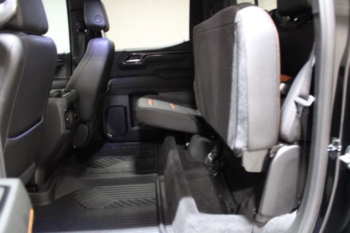 Used 2024 GMC Sierra 1500 AT4 w/ Technology Package image 35