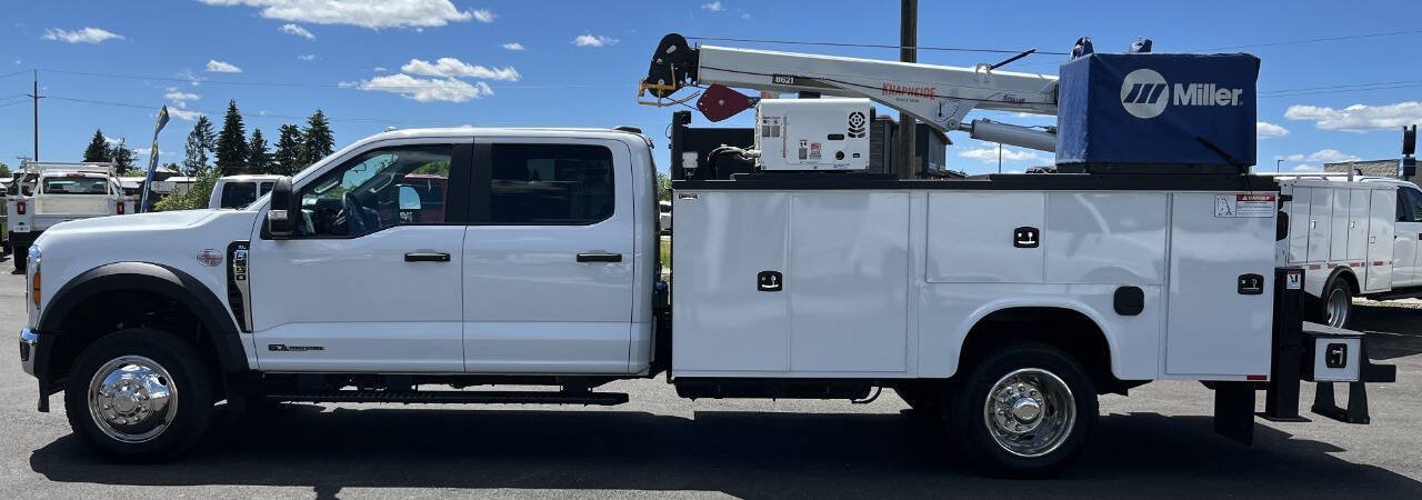 Used 2025 Ford F550 4x4 Crew Cab Super Duty image 9