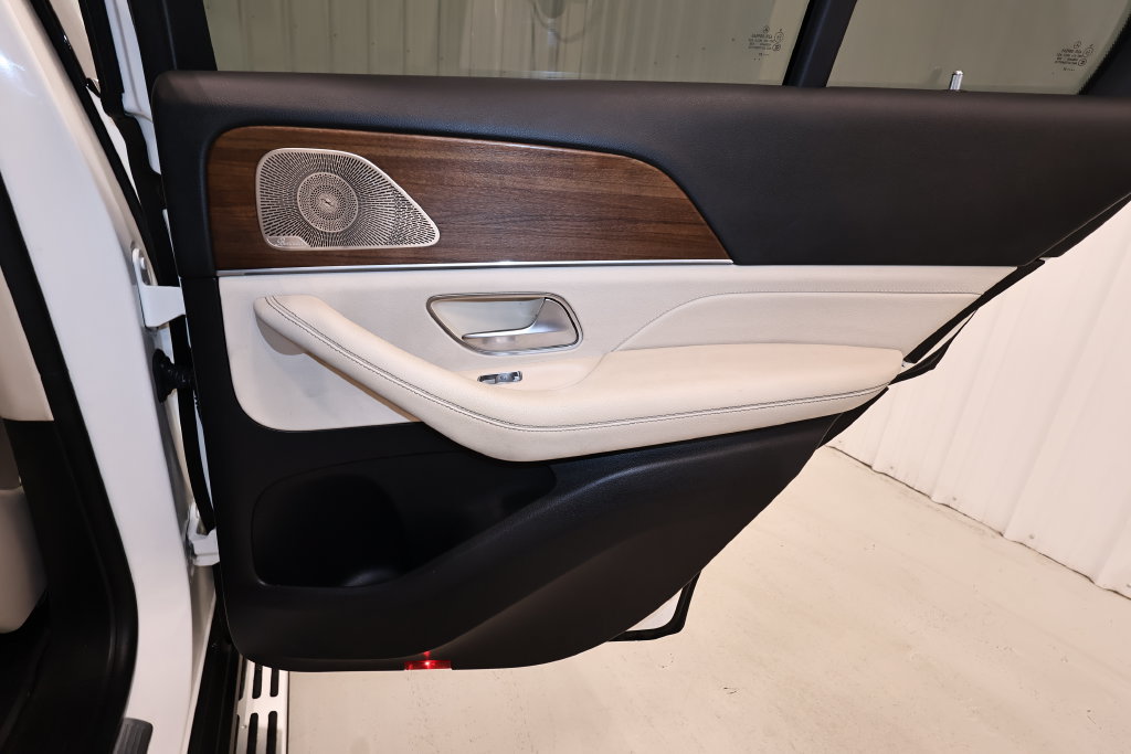 Used 2021 Mercedes-Benz GLE 350 4MATIC image 18