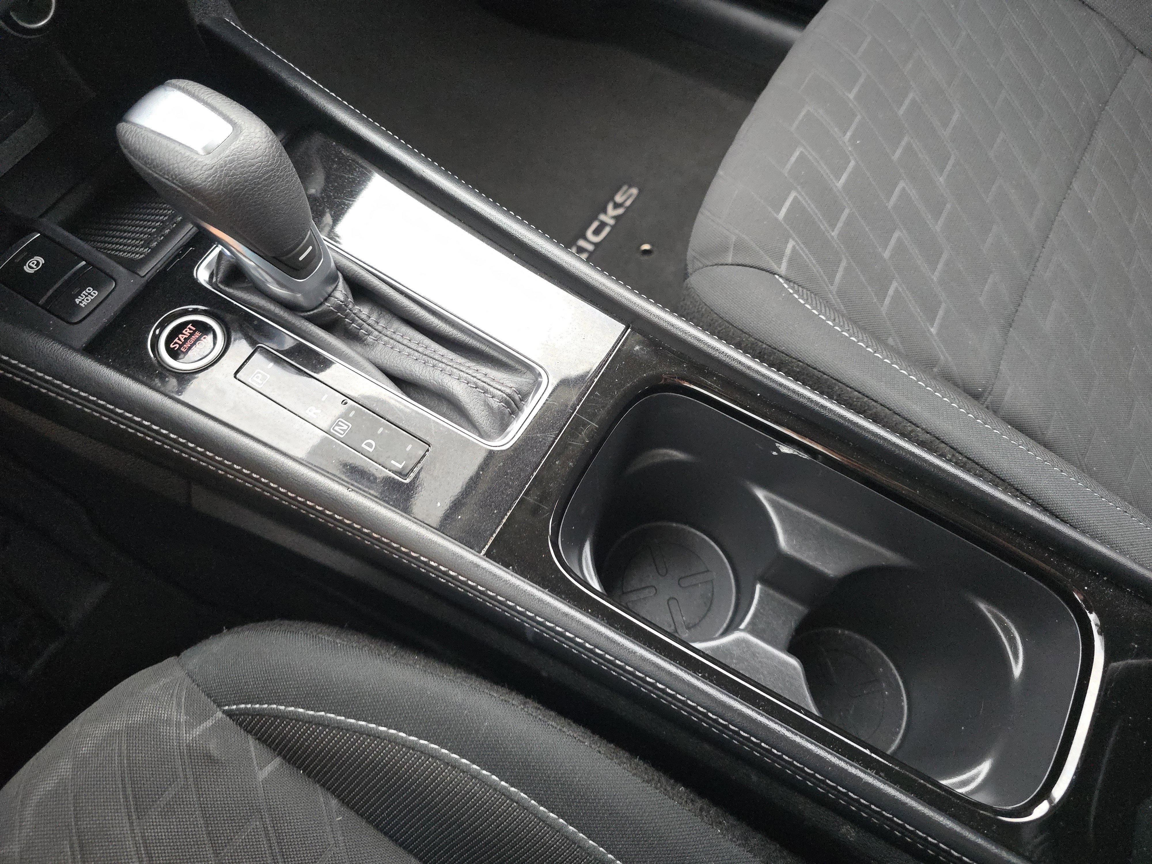 Used 2024 Nissan Kicks SV image 22