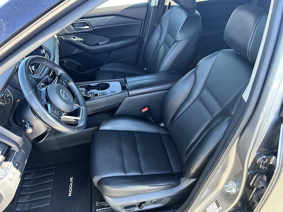 Certified 2021 Nissan Rogue SV w/ Premium Package image 13