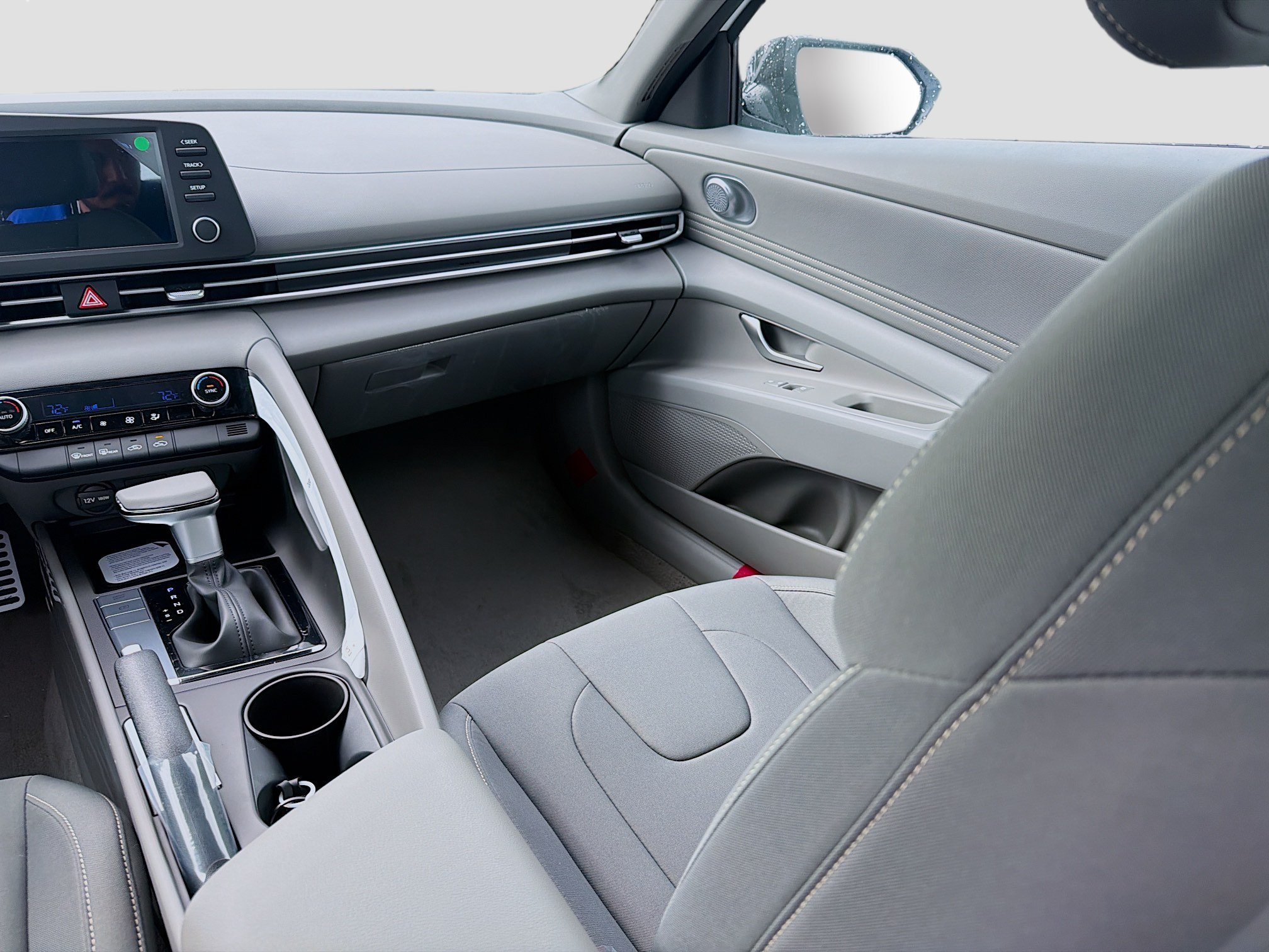 New 2026 Hyundai Elantra Sport FWD image 16