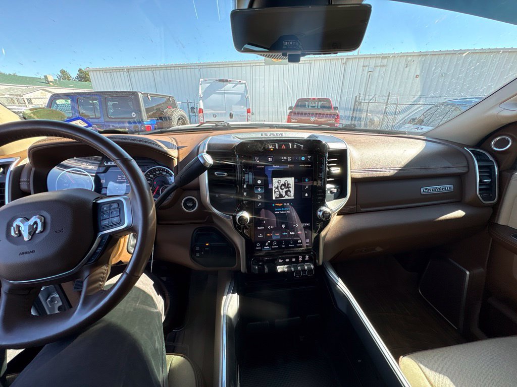 Used 2022 RAM 3500 Laramie AWD/4WD image 12