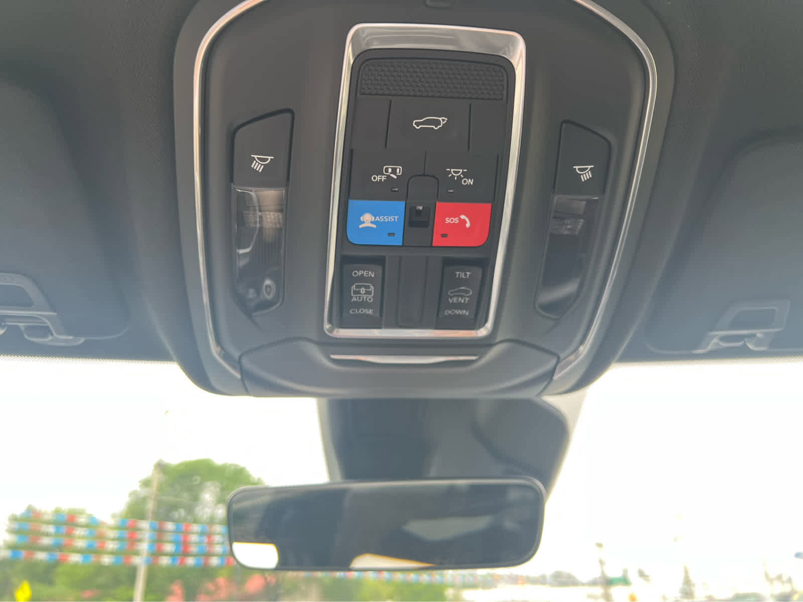 New 2025 Jeep Grand Cherokee L Altitude image 26