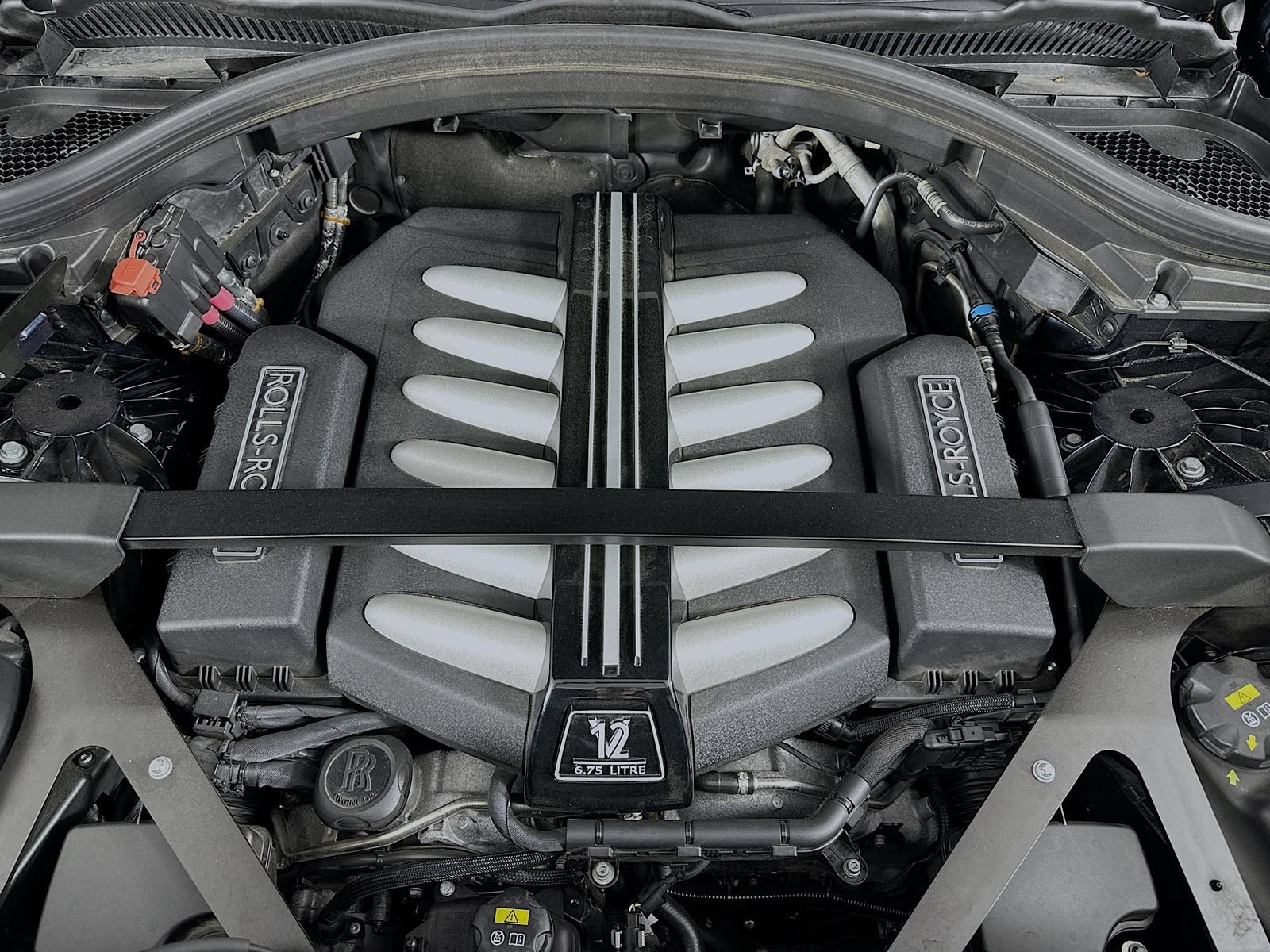Used 2019 Rolls-Royce Cullinan AWD/4WD image 16