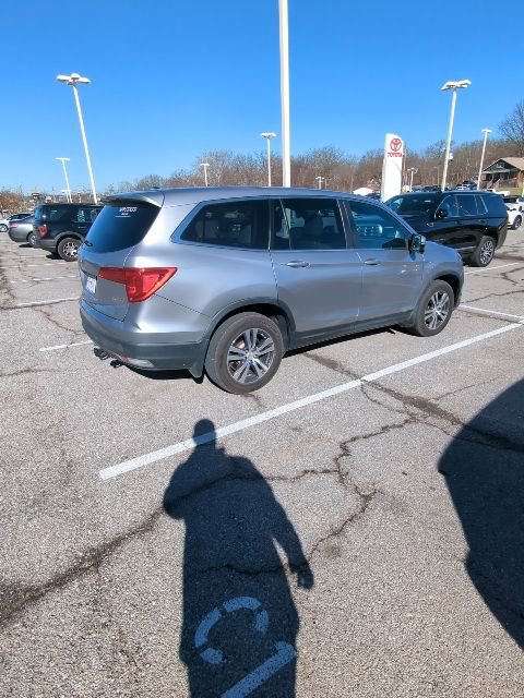 Used 2017 Honda Pilot EX-L image 2