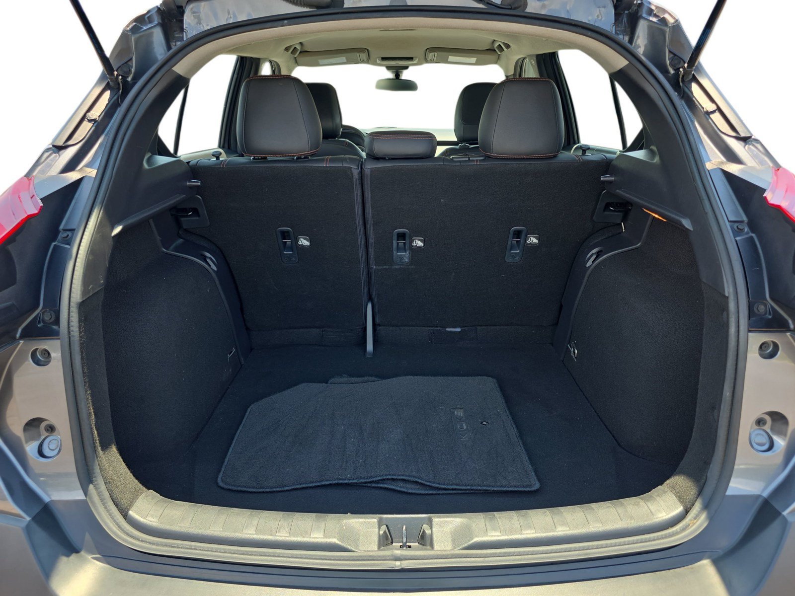 Used 2020 Nissan Kicks SR w/ SR Premium Package FWD image 25
