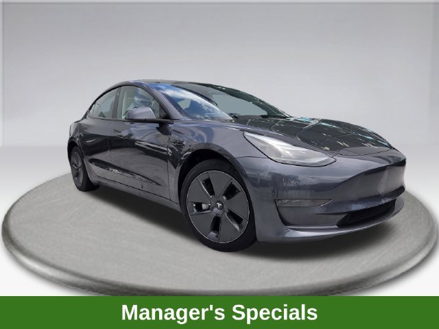 Used 2023 Tesla Model 3 Standard Range RWD image 2
