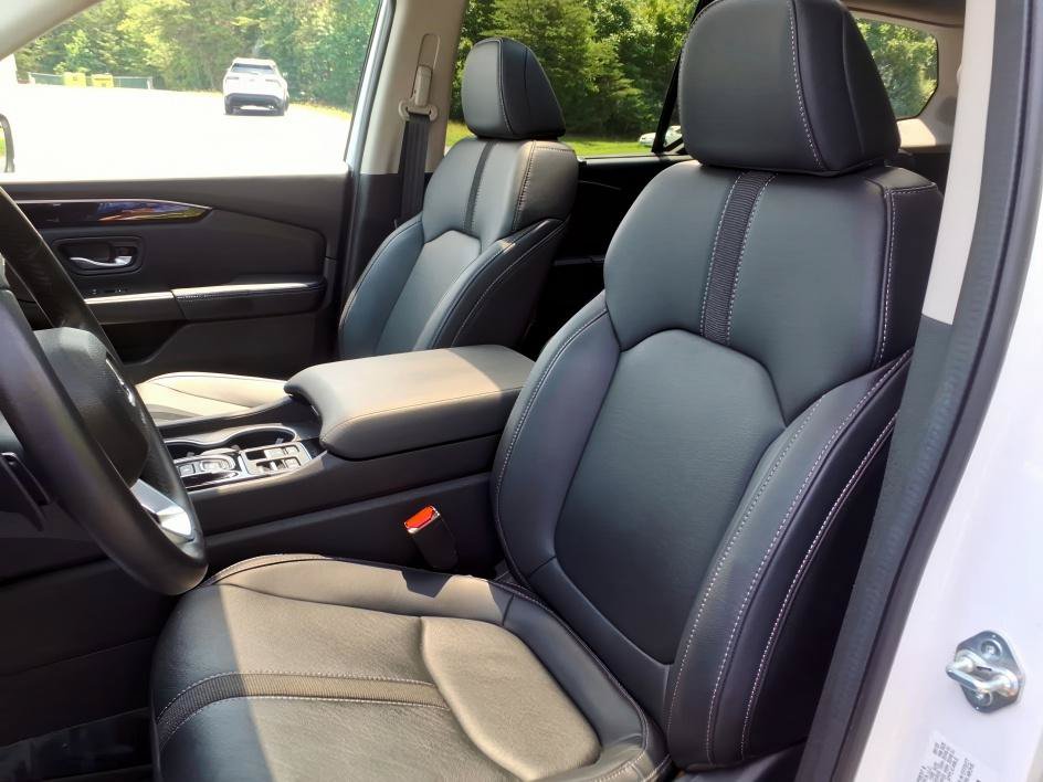 Used 2023 Honda Pilot Touring image 16