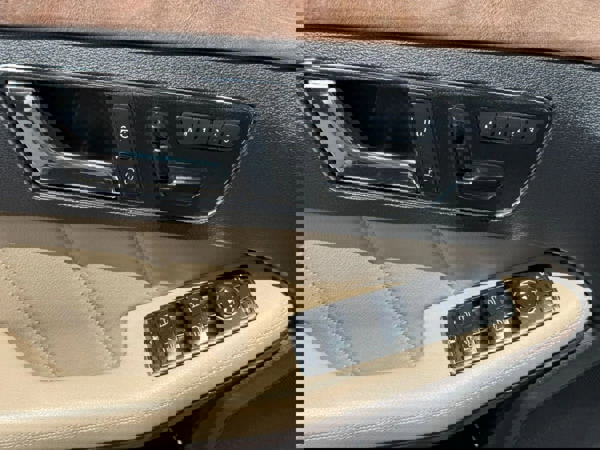 Used 2011 Mercedes-Benz E 350 Sport image 61