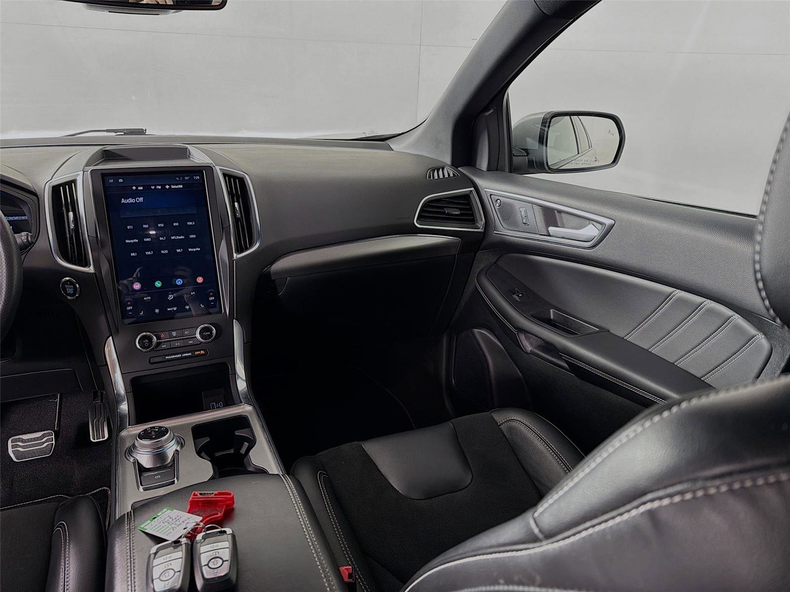 Used 2024 Ford Edge ST AWD/4WD image 23