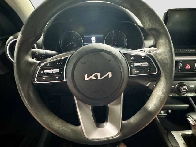 Certified 2023 Kia Forte LXS FWD image 11