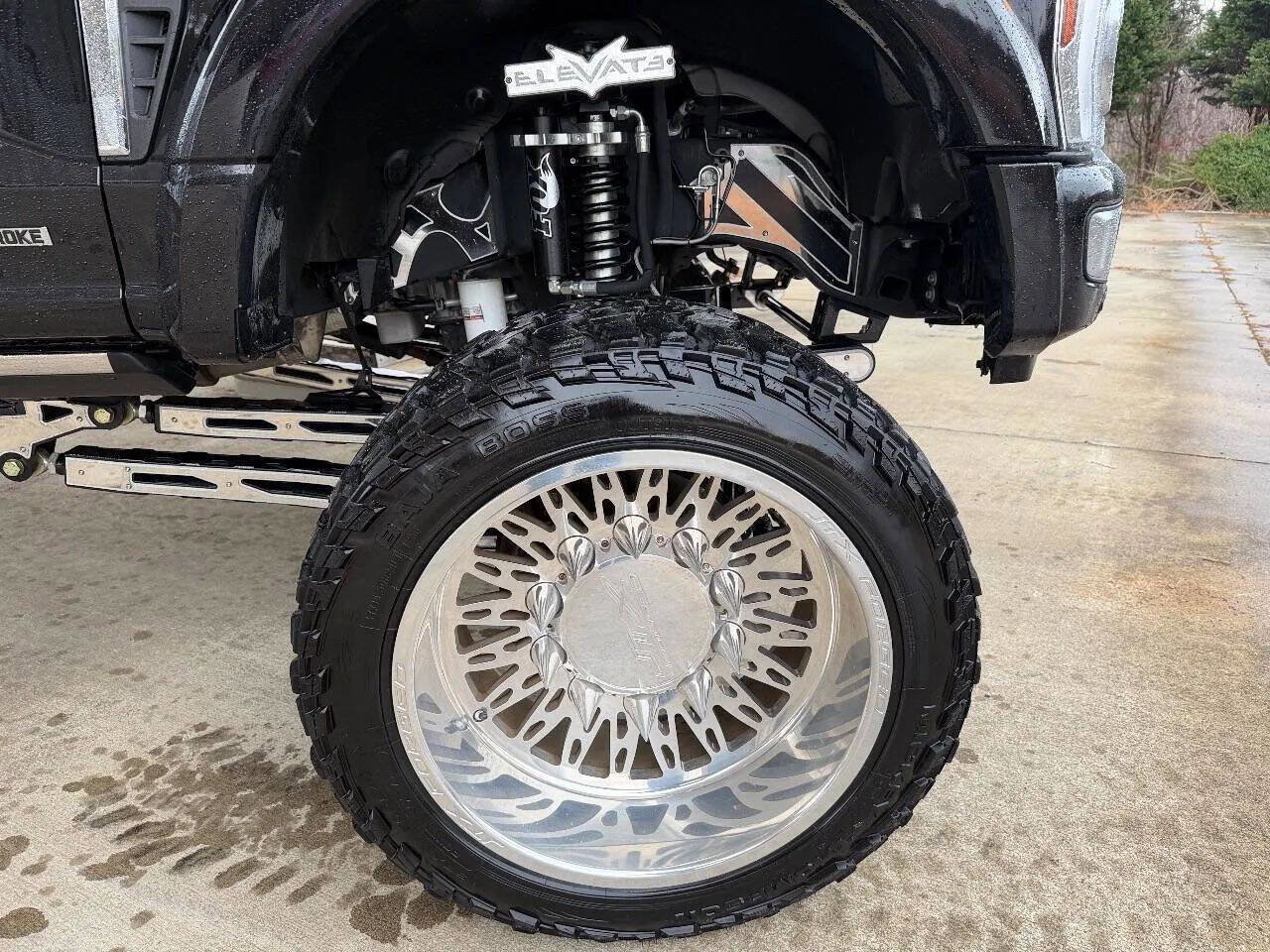 Used 2024 Ford F450 Platinum w/ FX4 Off-Road Package image 9