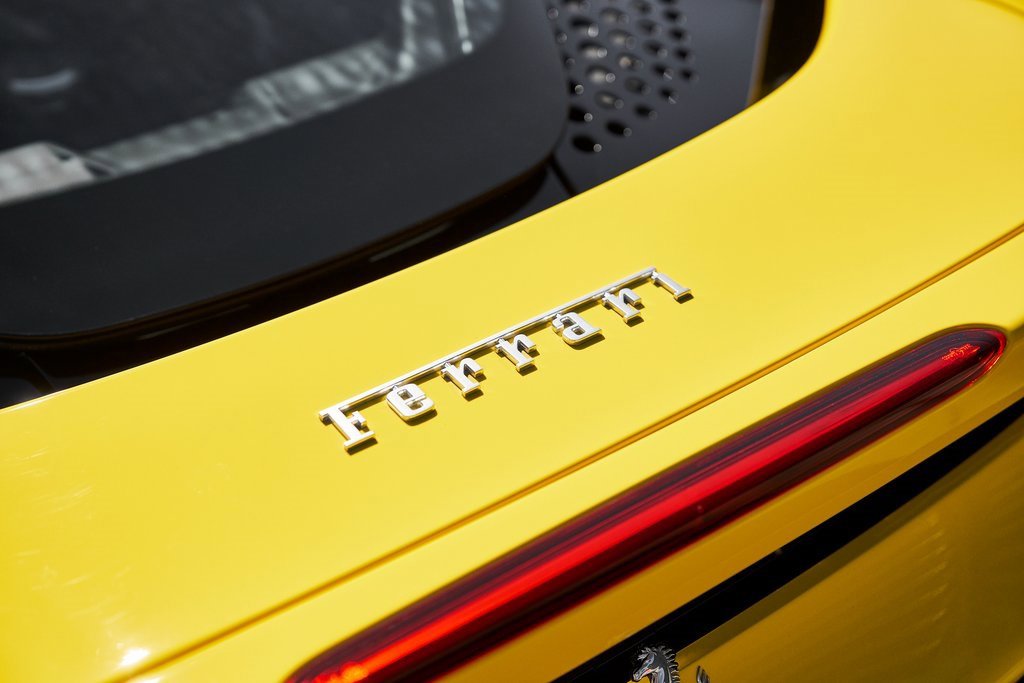 Used 2022 Ferrari SF90 Stradale image 10