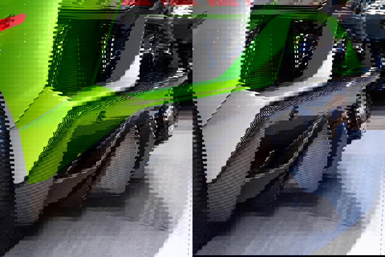 Used 2021 Lamborghini Aventador SVJ image 25