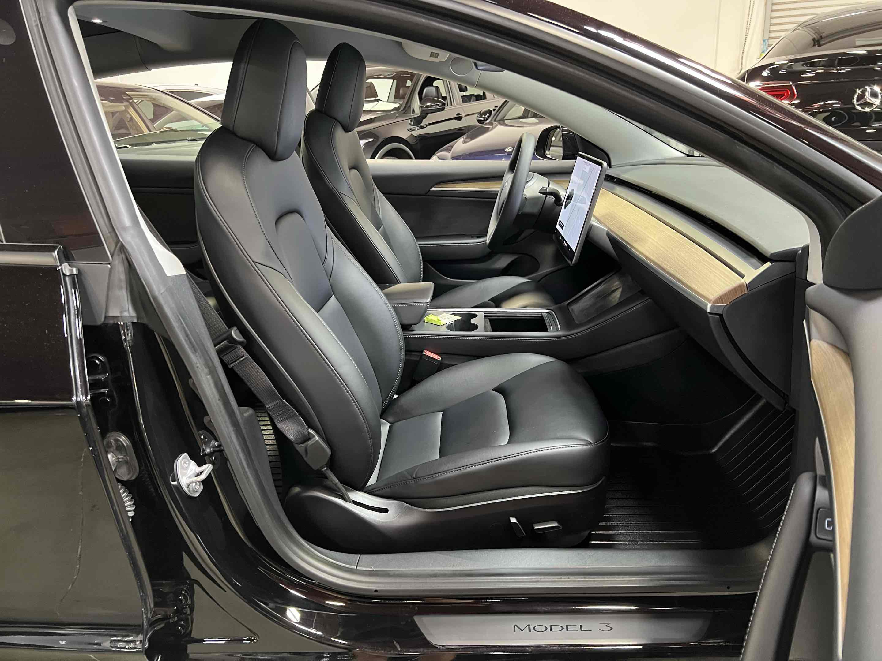 Used 2021 Tesla Model 3 Standard Range Plus RWD image 40