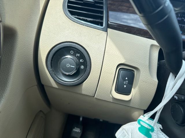 Used 2018 Ford Taurus Limited image 20