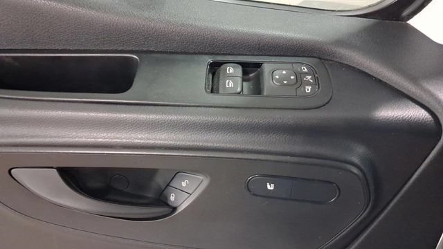 Used 2024 Mercedes-Benz Sprinter 2500 image 25