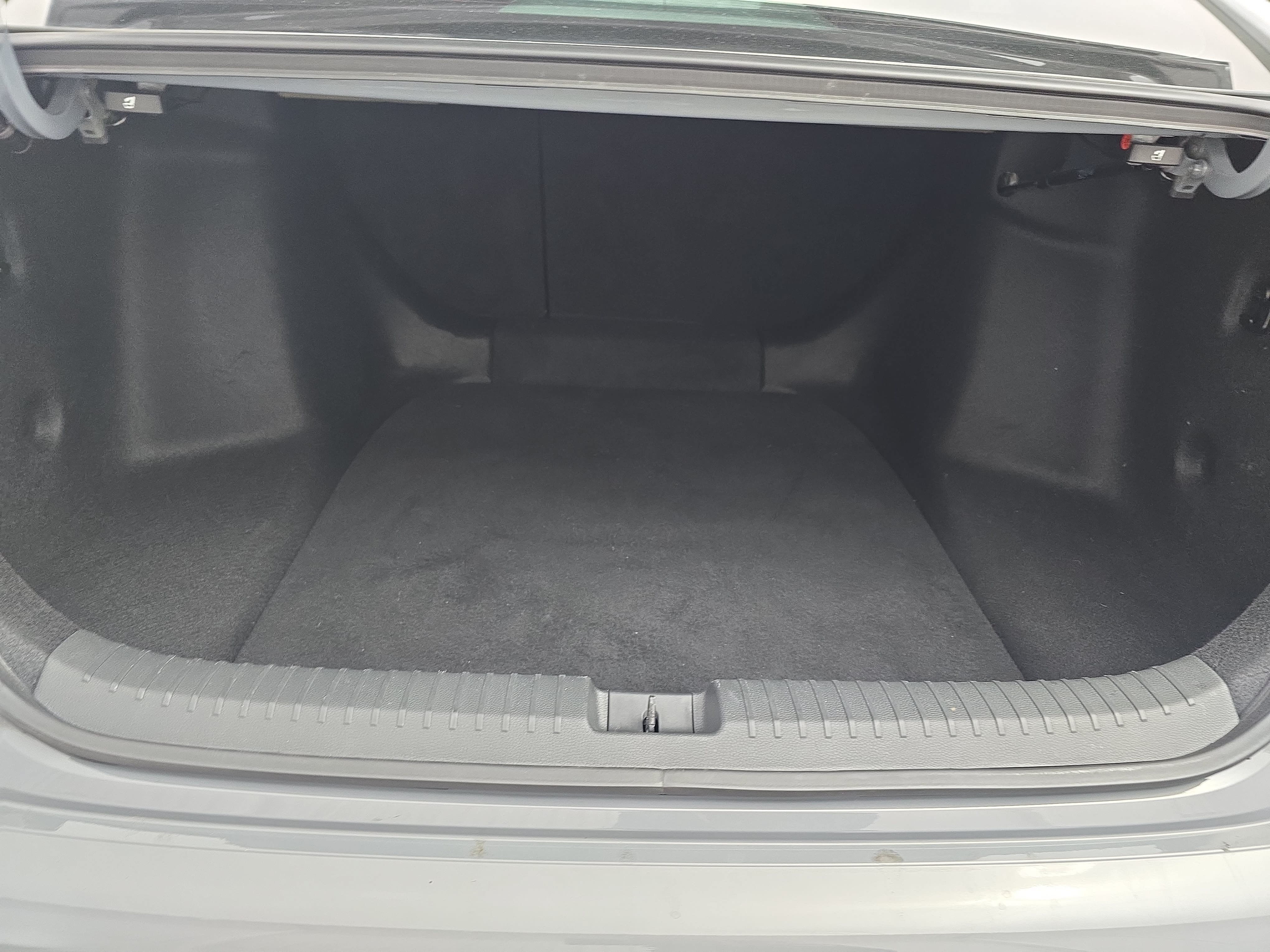 Used 2024 Honda Accord EX-L image 12