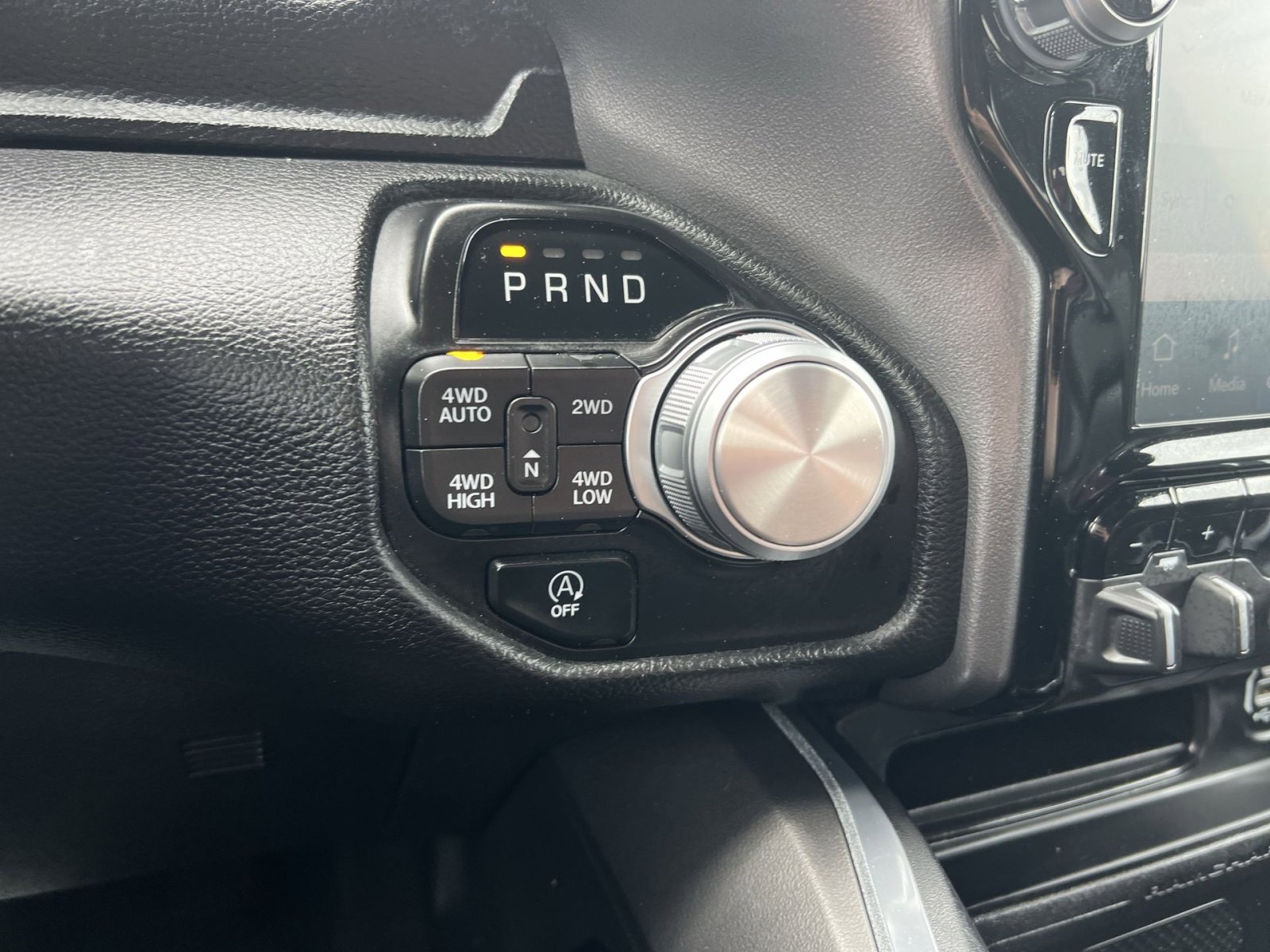 Used 2023 RAM 1500 Laramie AWD/4WD image 22