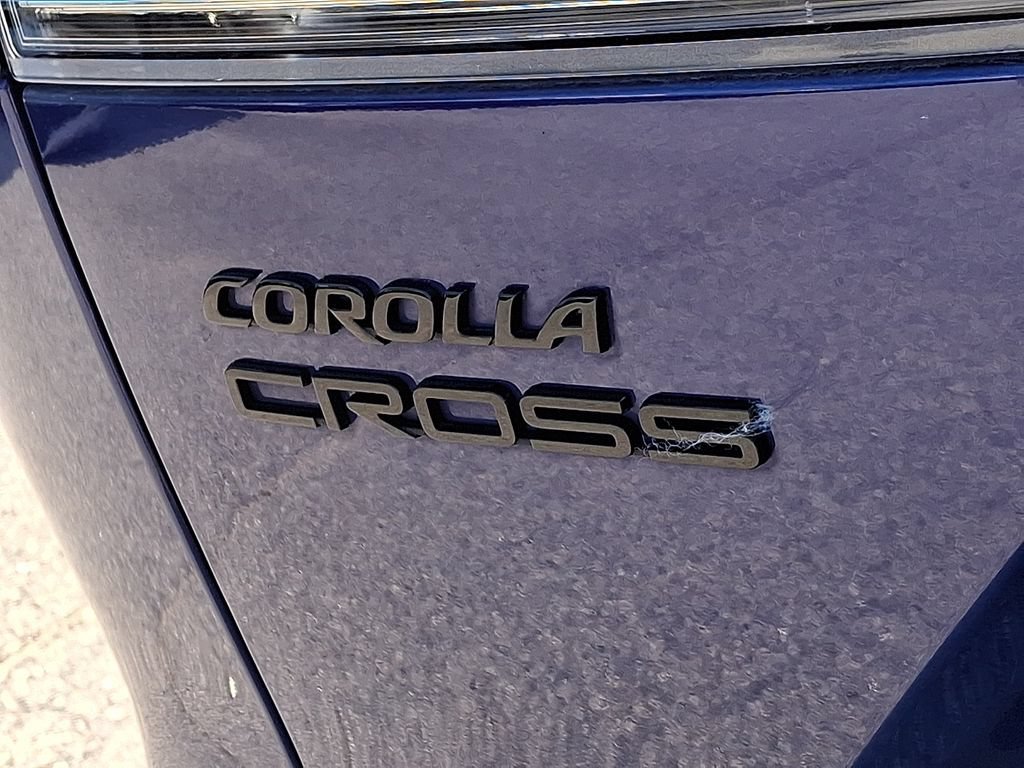 Used 2025 Toyota Corolla Cross AWD Hybrid w/ Convenience Package image 34