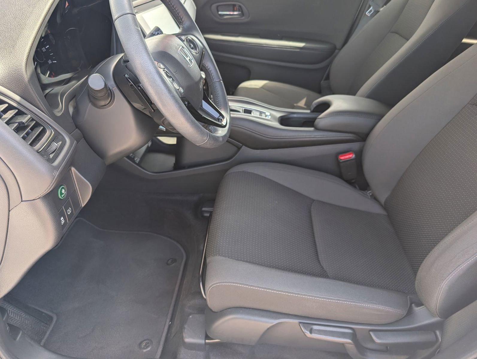 Used 2022 Honda HR-V Sport image 11